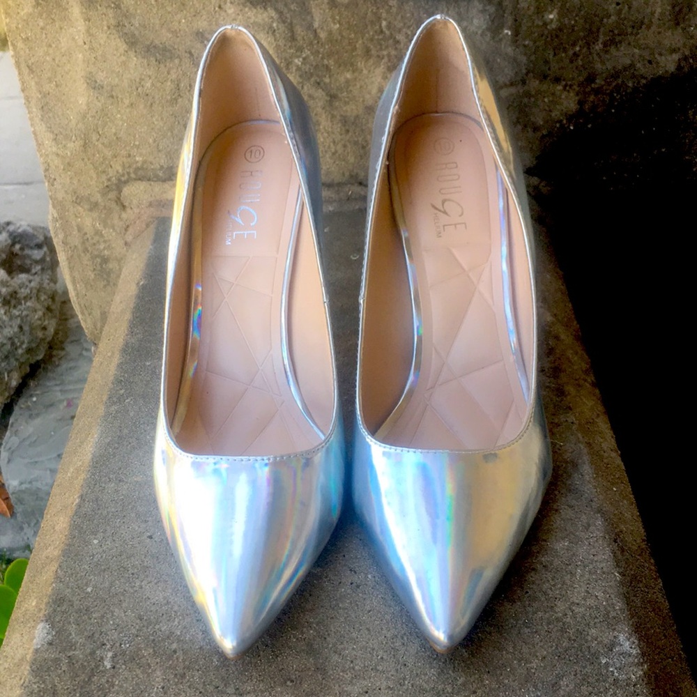 Rouge Silver heels size 10